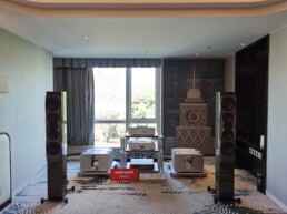 Show in Shanghai, China, AA mit Dynaudio loutspeakers